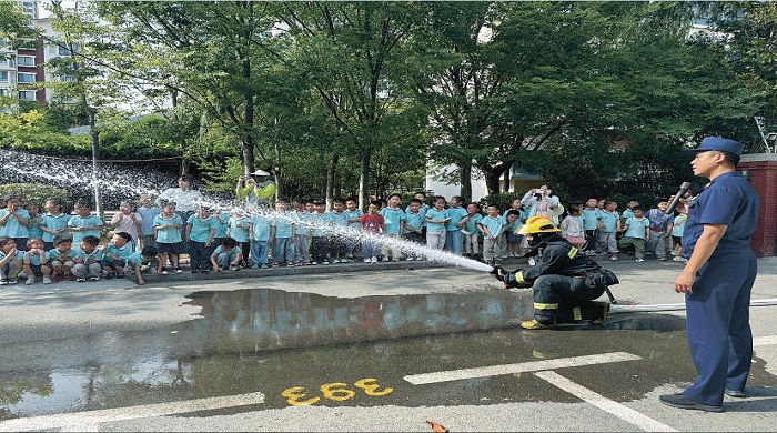 萌娃爭當安全小衛(wèi)士.jpg